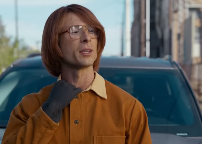 Glen Powell in disguise in Hit Man